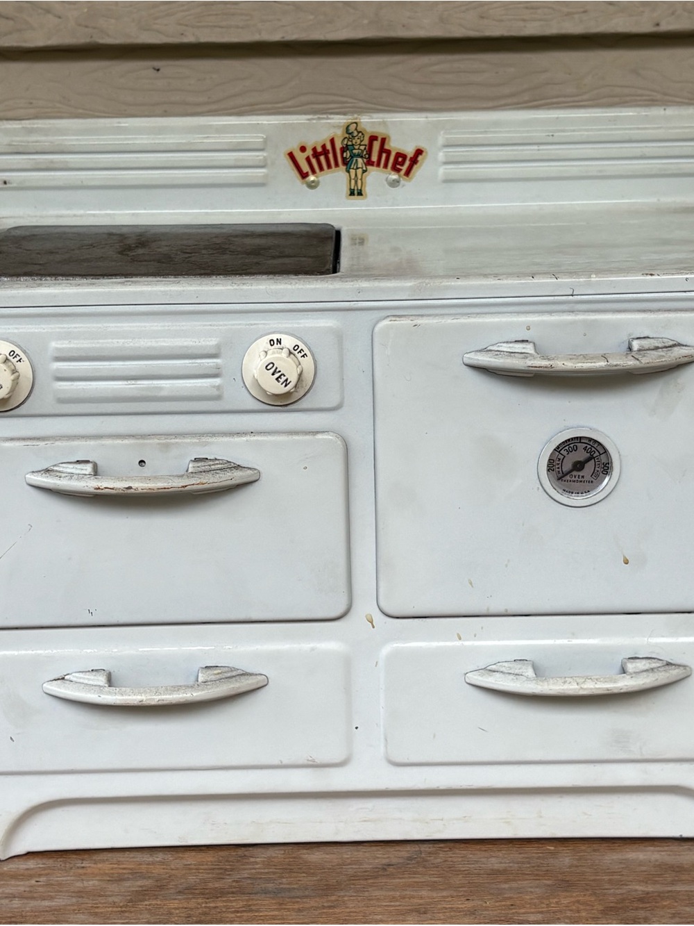 VTG Little Chef toy stove from the 1930s or 1940s